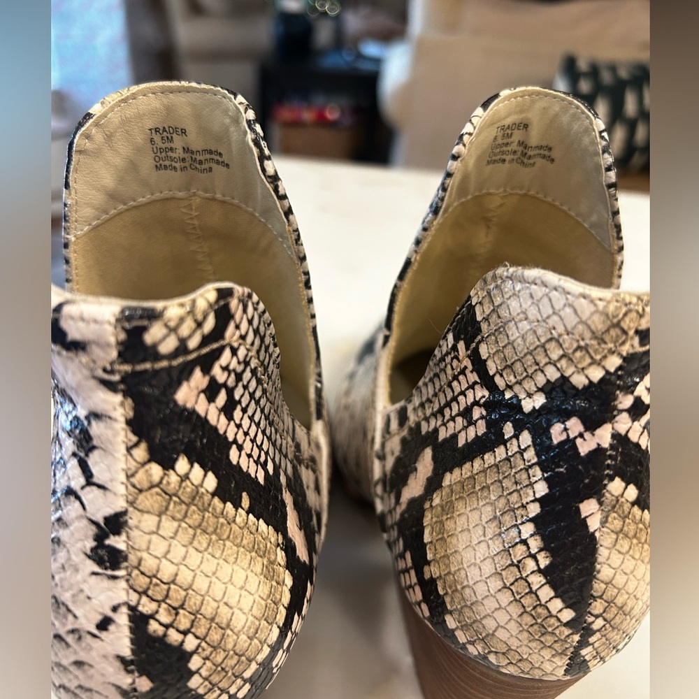 Coconuts Matisse Python Bootie. 6.5 - image 2